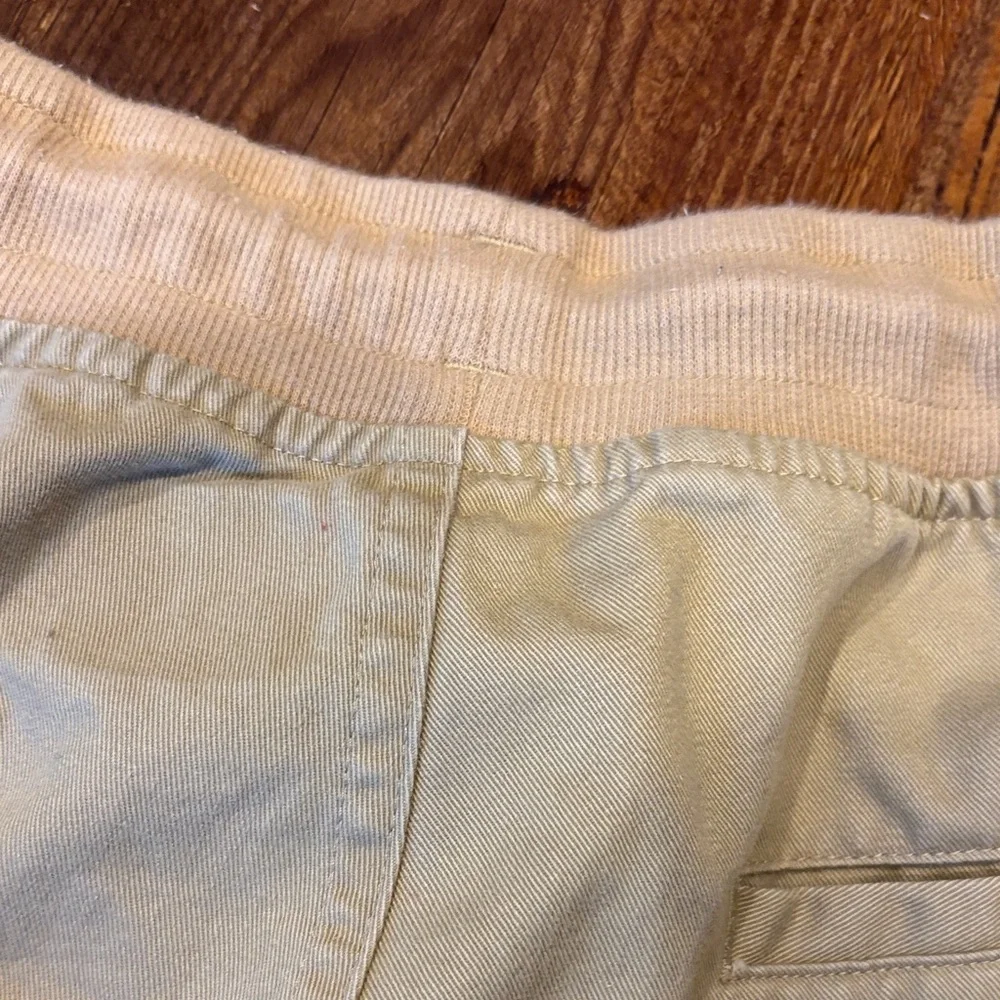 Adidas khaki Men's skate Shorts - Picture 10 of 10